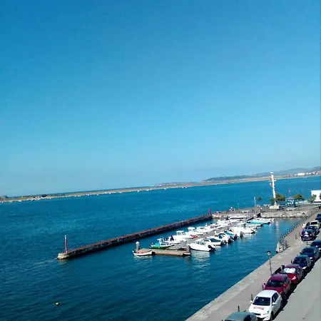 Espectaculares Vistas A La Bahia De Santander