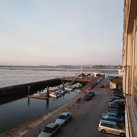 Espectaculares Vistas A La Bahia De Santander 아파트 페드레냐