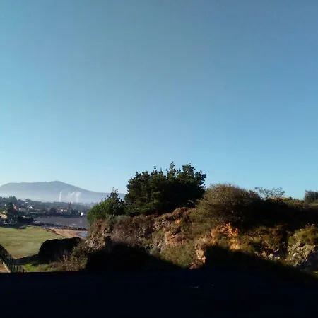 Espectaculares Vistas A La Bahia De Santander 페드레냐